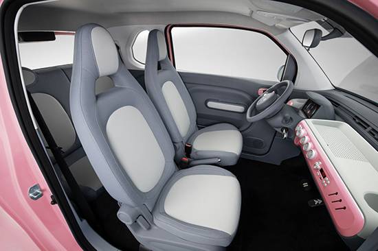 城市代步新寵 奔騰小馬于鹽城工廠量產(chǎn)下線