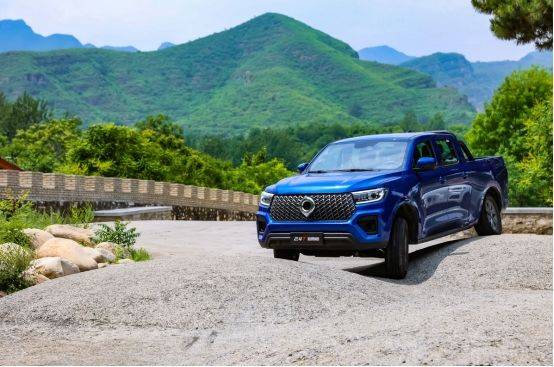 高性能節(jié)油王2.4T乘用炮、商用炮重磅上市 售價(jià)12.58萬(wàn)元起