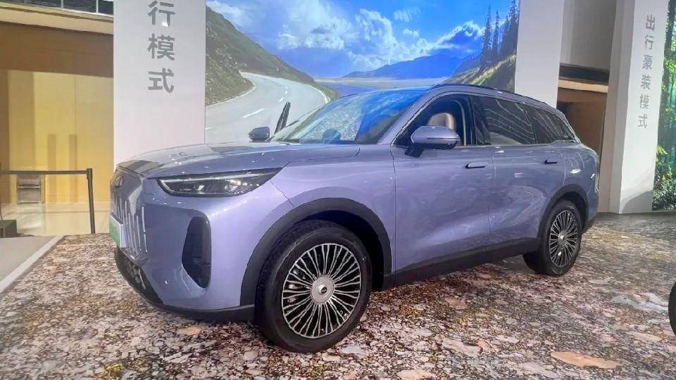 油耗低于比亞迪0.2L,13萬(wàn)內(nèi)技術(shù)最好插混,讓奇 瑞造了?