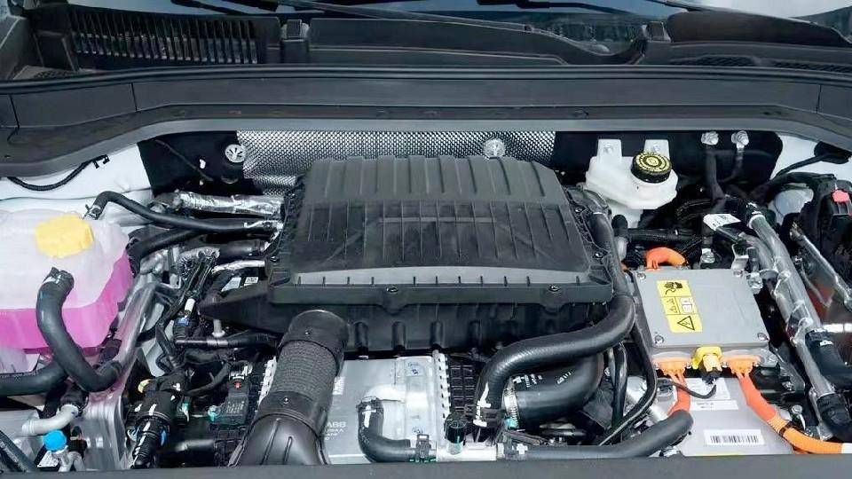 油耗低于比亞迪0.2L,13萬(wàn)內(nèi)技術(shù)最好插混,讓奇 瑞造了?