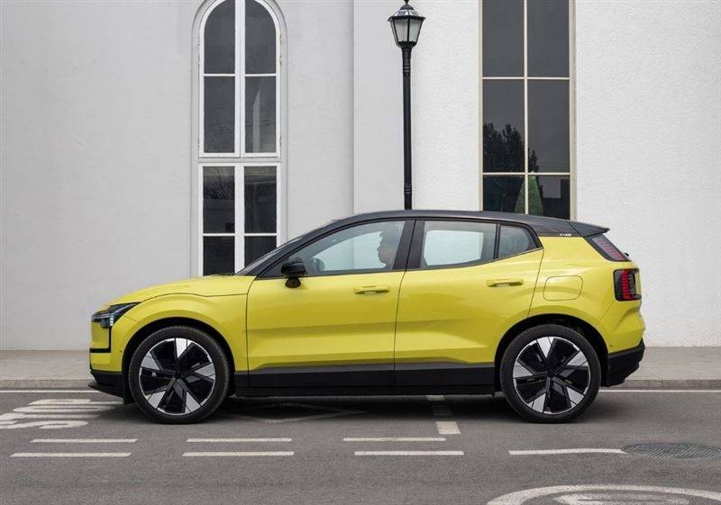 起價超20萬,小型純電SUV沃爾沃EX30值嗎?