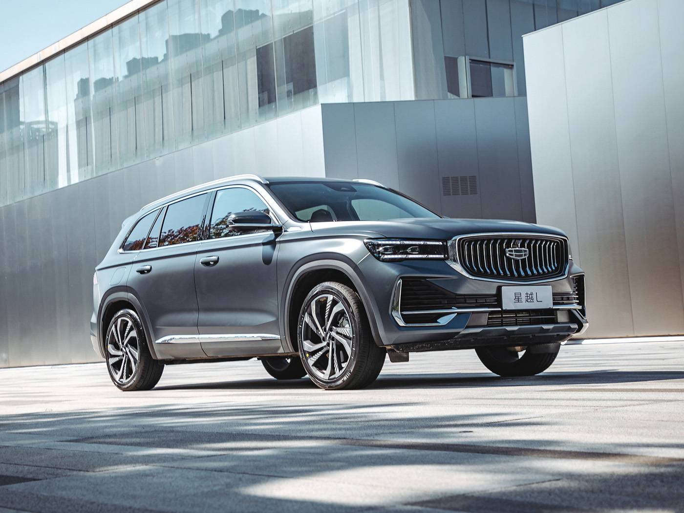 15w拿下沃爾沃同款2.0T!238馬力配8AT,加速7.7秒油耗7.5L