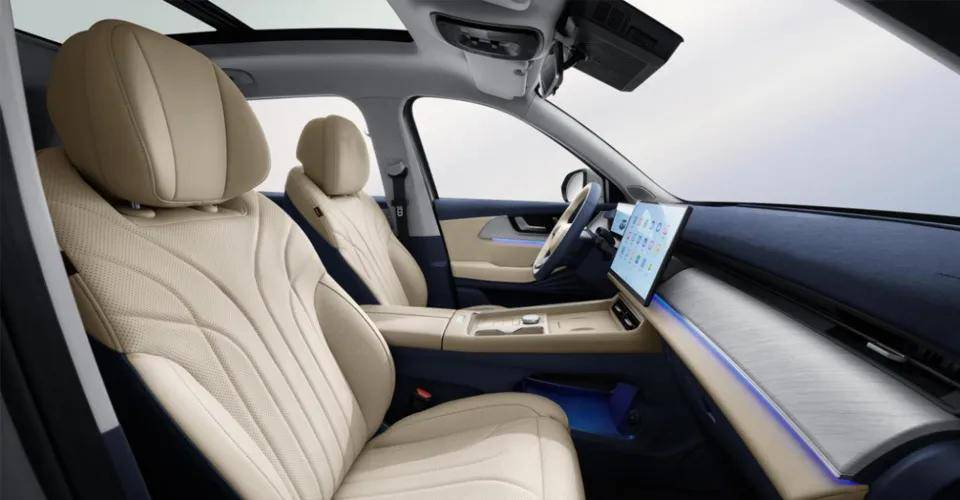 不斷向上的“新豪華” 風云T9全球上市