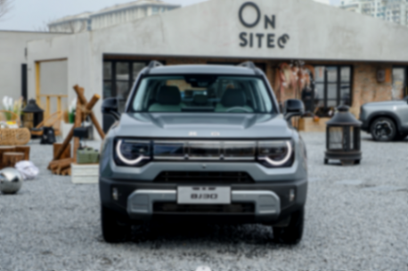 不到10萬的方盒子 混動油耗低 還有電四驅(qū) BJ30上市導(dǎo)購