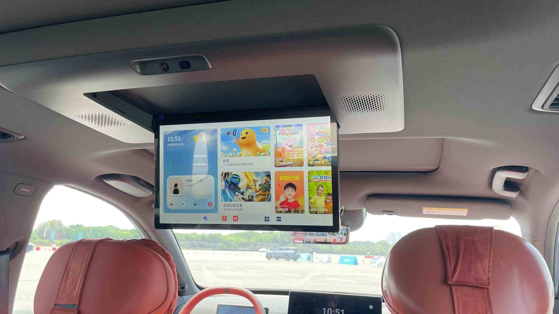 車長超5米比理想L8更大,東風奕派eπ008,6座布局配小桌板+“電視”