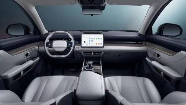 捷途大圣青春版 給生活點(diǎn)顏色看看