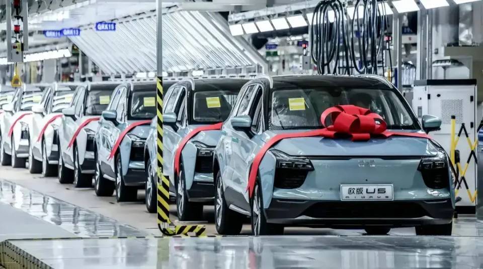 愛馳汽車艱難求生,新勢力還有誰將離場? 圖片