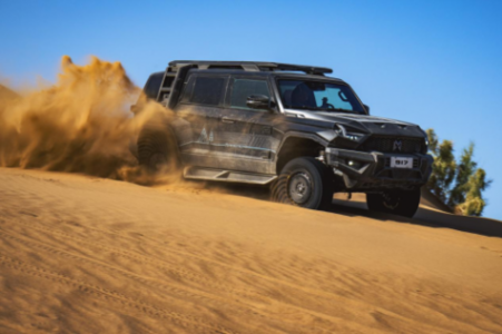 只為用戶安全滿意,猛士穿越80公里沙漠無人區緊急救援