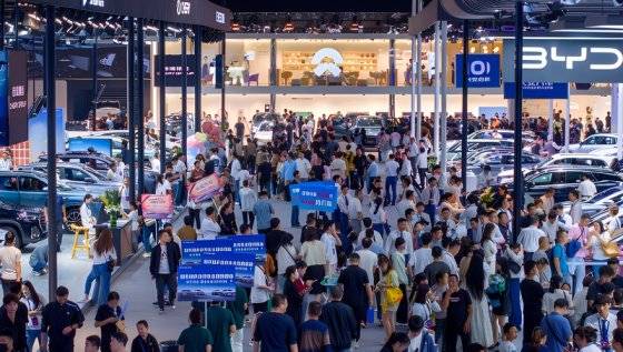 我國新能源汽車的零售滲透率超過50%