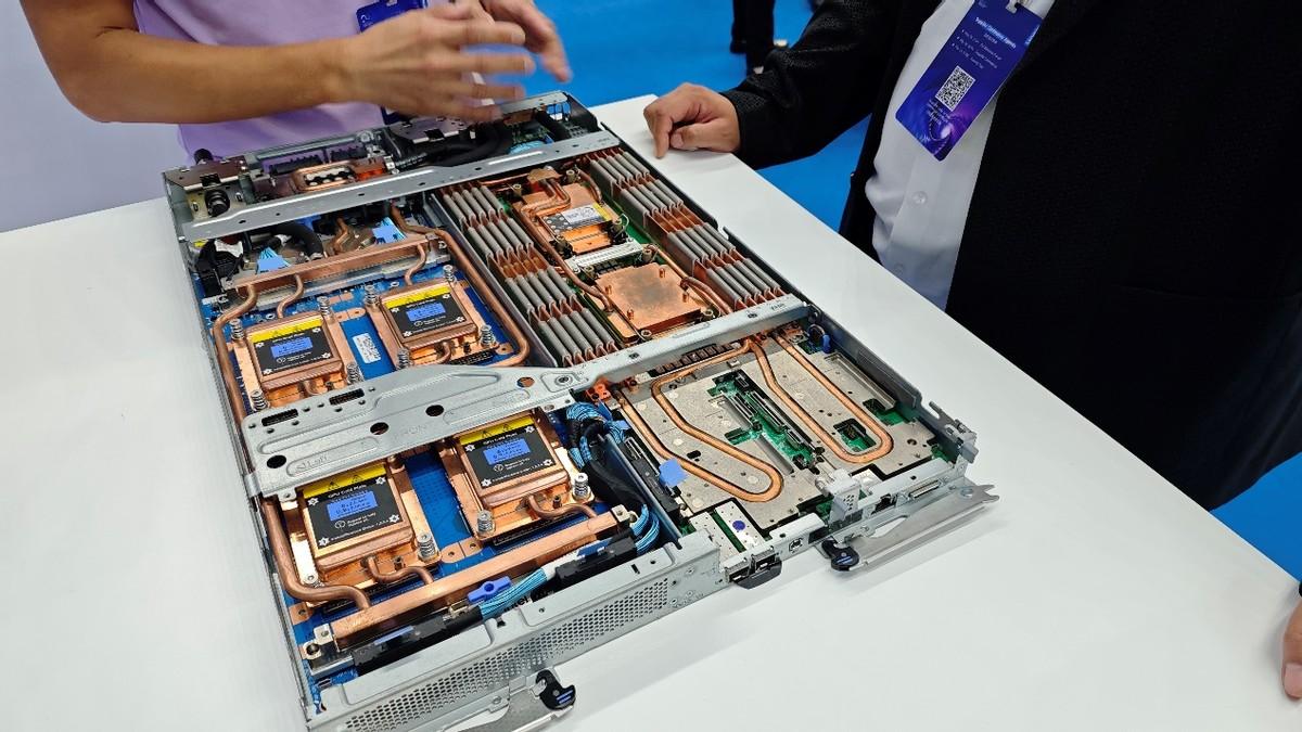 聯想集團全球供應商大會:AI引領供應鏈創新升級