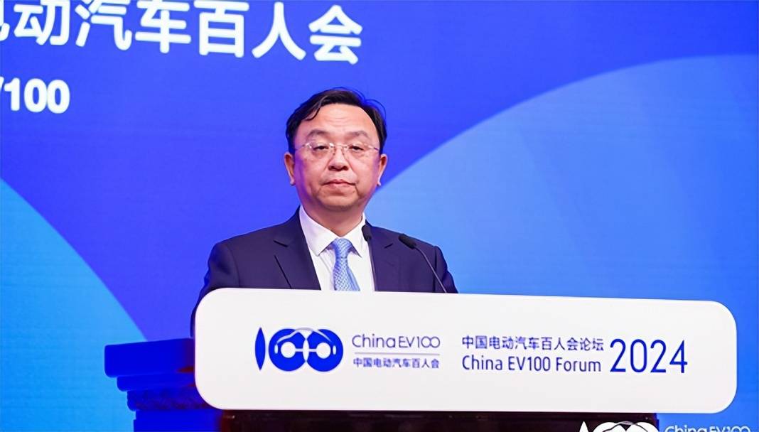 首次突破50%,新能源汽車迎來里程碑時刻!