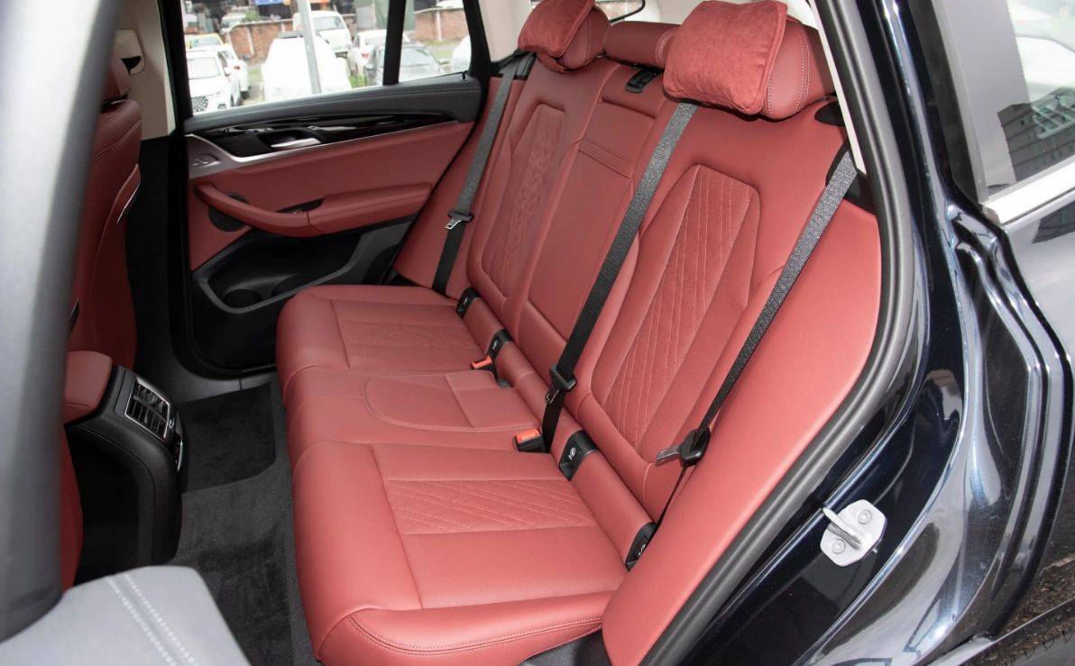 原價近40萬起步的寶馬X3,現已低至27萬多?難怪買的人越來越多