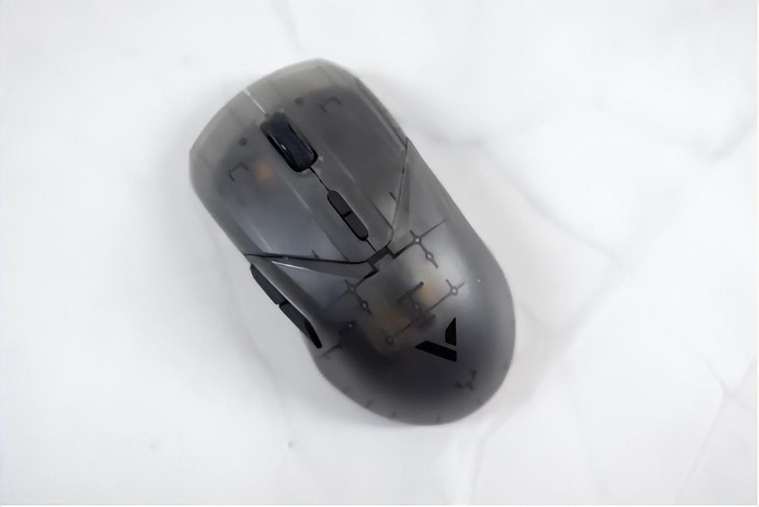 0.125毫秒響應(yīng)速度,180小時(shí)續(xù)航,雷柏VT9 Air雙模游戲鼠標(biāo)體驗(yàn)