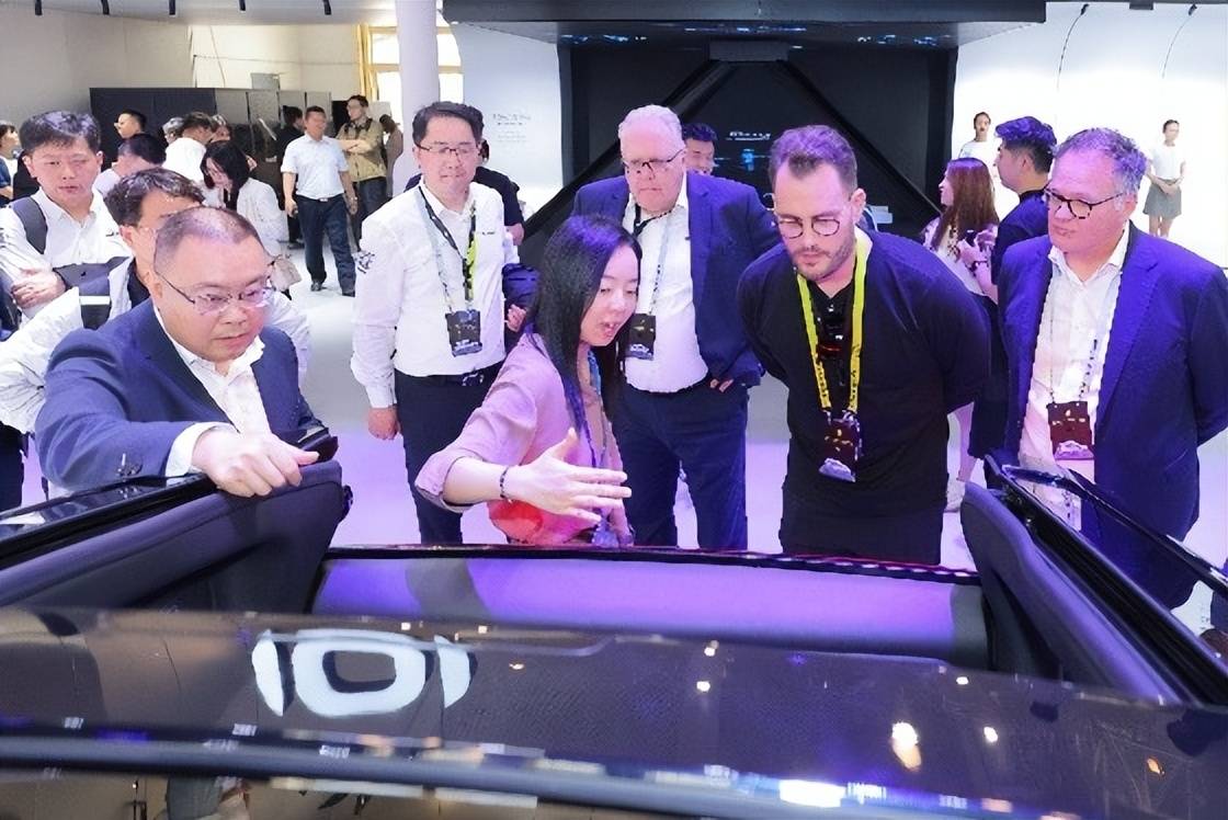 當(dāng)SUV能夠變成皮卡 長安啟源E07就不只是一輛多功能車那么簡單