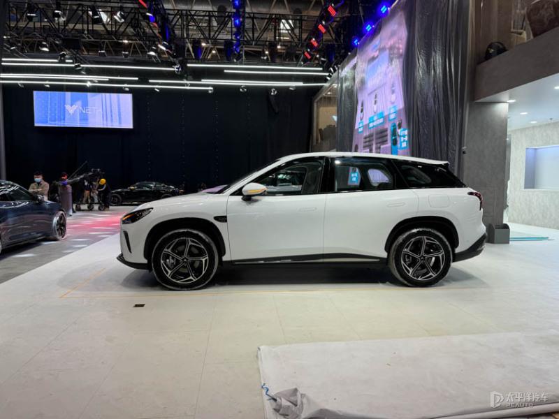 哪吒L純電版開啟預售 預售價14萬元起