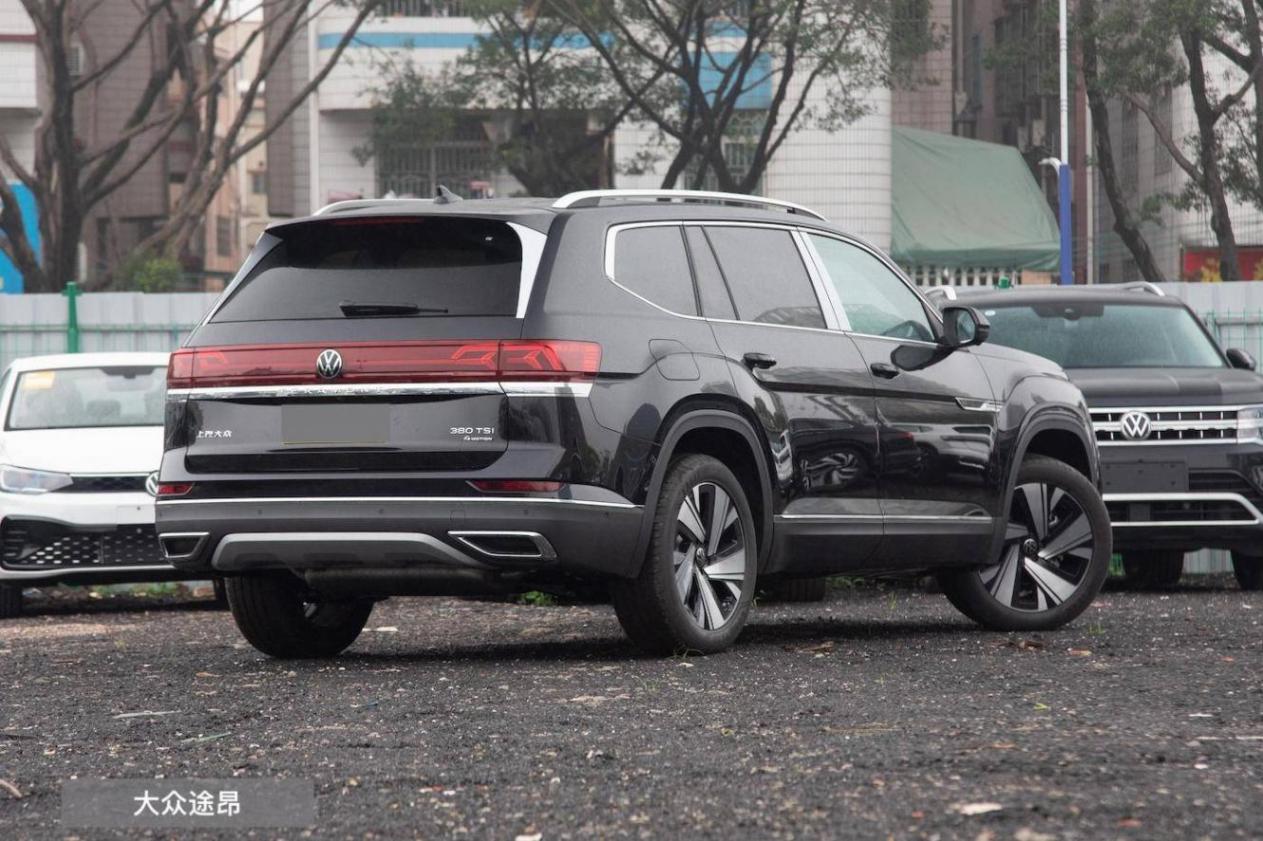 預算32萬左右落地,大眾途昂和豐田漢蘭達,究竟選誰更合適?