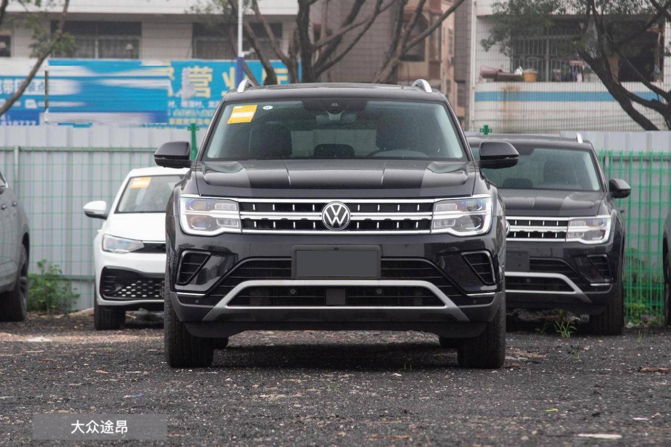 預算32萬左右落地,大眾途昂和豐田漢蘭達,究竟選誰更合適?