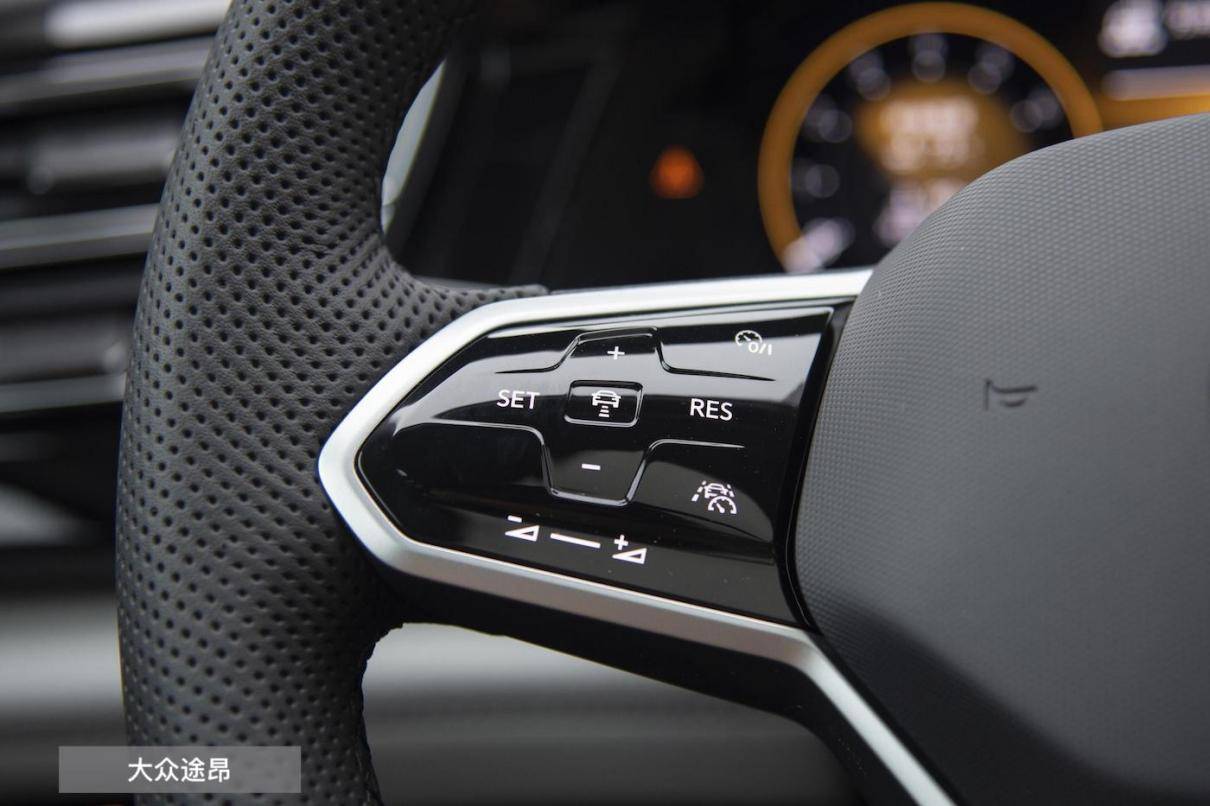 預算32萬左右落地,大眾途昂和豐田漢蘭達,究竟選誰更合適?