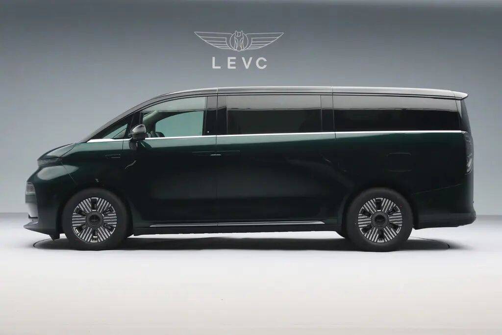 吉利高端MPV即將登場,軸距近3米2,三排還帶航空座椅,LEVC L380