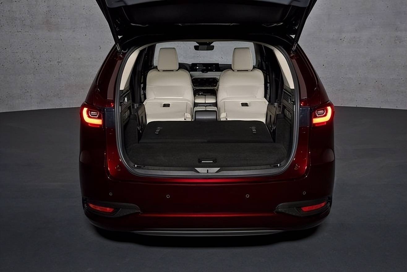 馬自達CX-80亮相,搭載6缸柴油發(fā)動機,對標奧迪Q7,專攻歐洲市場