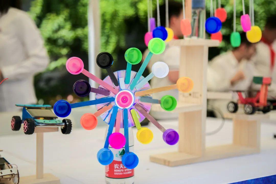 打造創新工坊、轉譯大學課程……嘉定這所小學創新教育成果亮相