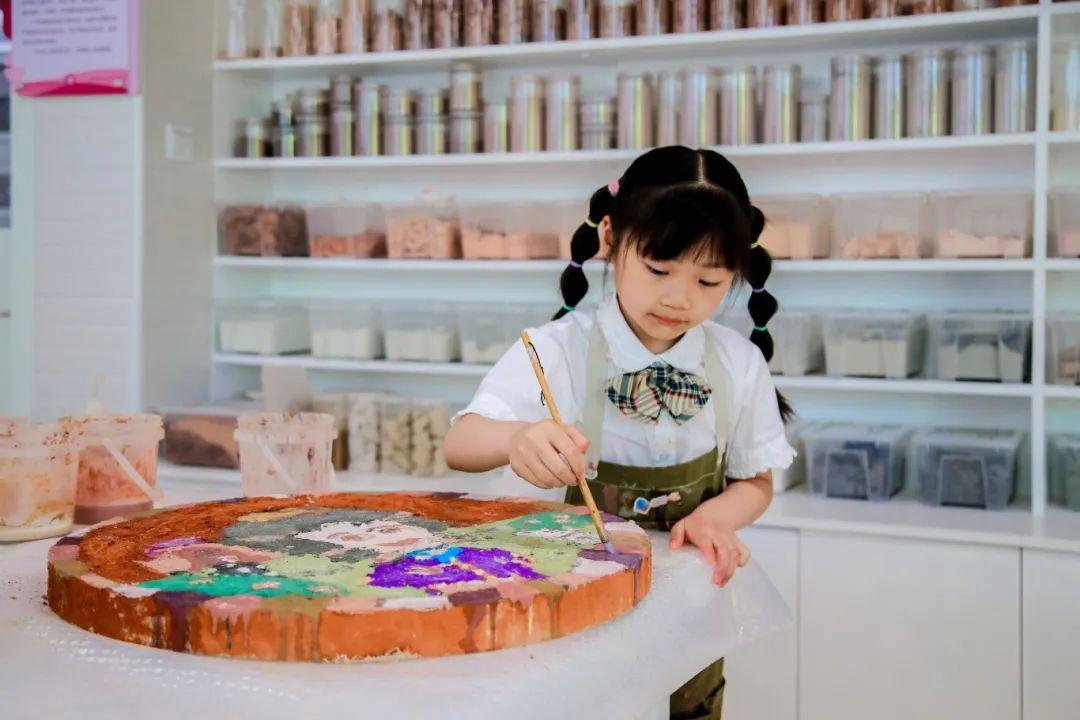 打造創新工坊、轉譯大學課程……嘉定這所小學創新教育成果亮相