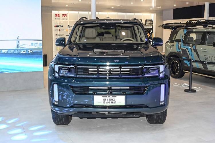 增程混動+硬派越野是高科技還是瞎胡鬧?新款北京BJ60給出了答案