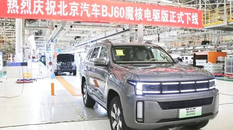 增程混動+硬派越野是高科技還是瞎胡鬧?新款北京BJ60給出了答案