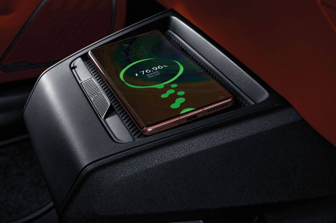 這款實測綜合續航2000km+混動SUV直接殺入12萬區間