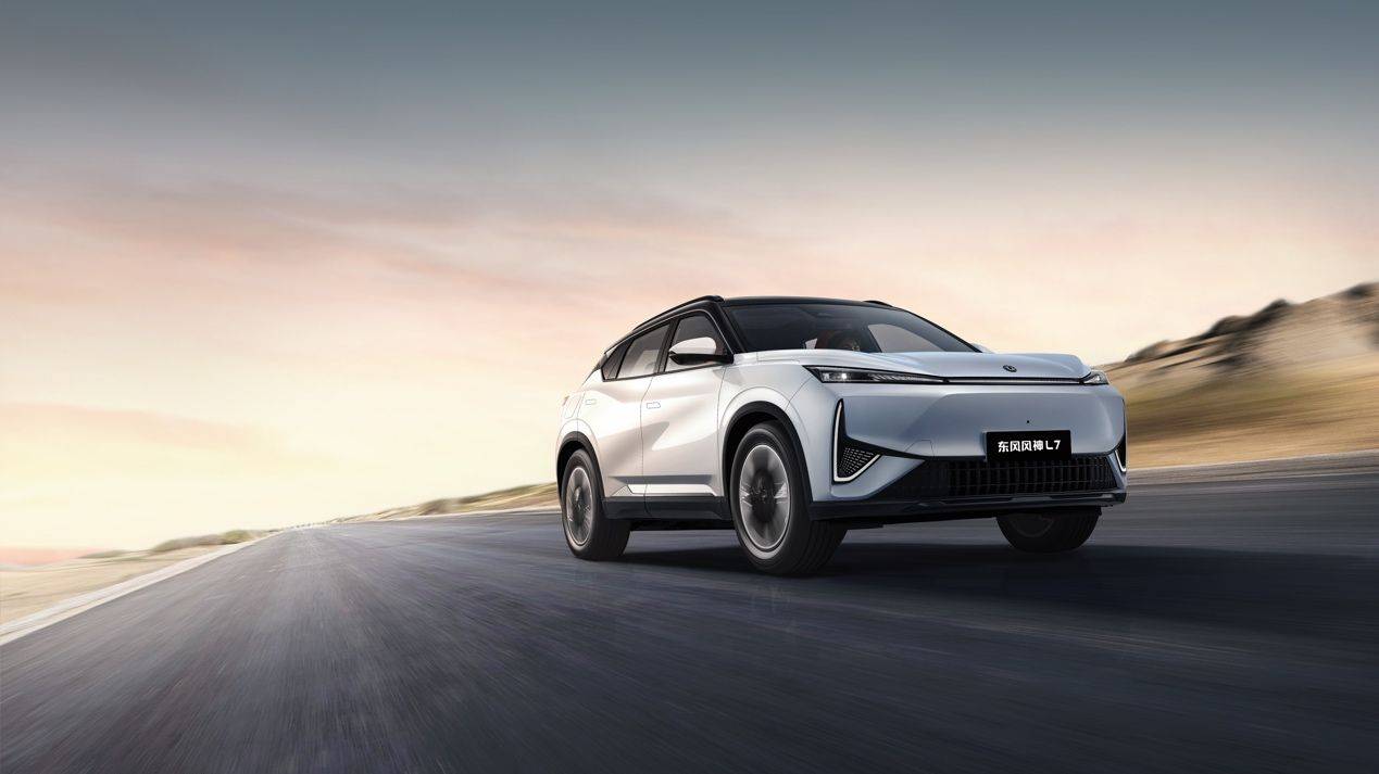 這款實測綜合續航2000km+混動SUV直接殺入12萬區間