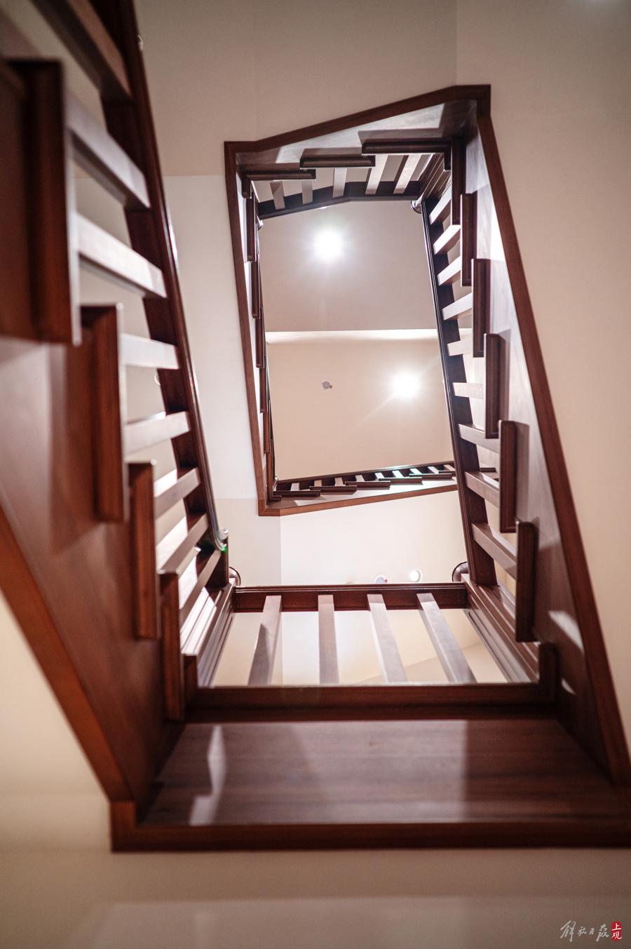 衡山路新添一景,賞花,用餐,咖啡,購物……法式小花園打開方式多