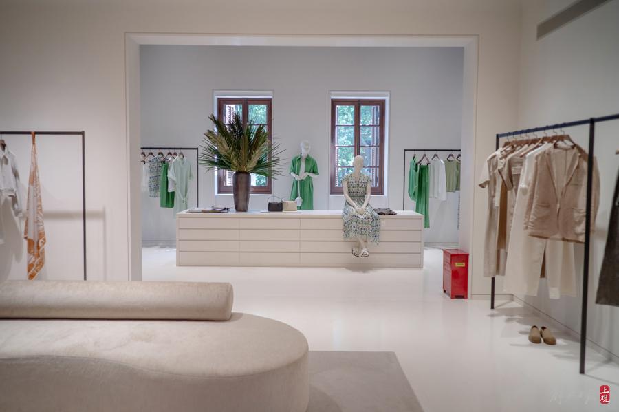 衡山路新添一景,賞花,用餐,咖啡,購物……法式小花園打開方式多