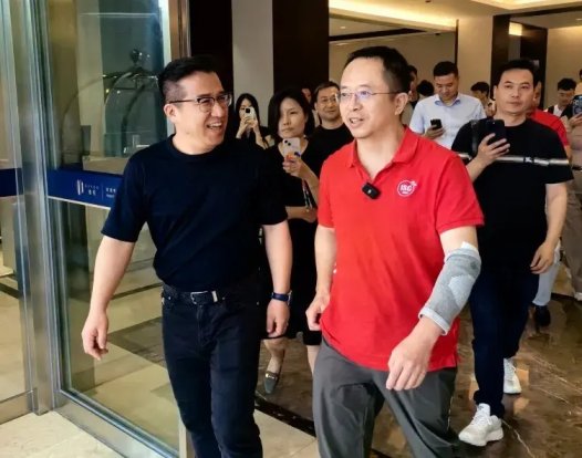 安聰慧居然卑微致歉,周鴻祎給極氪009光輝代言翻車?