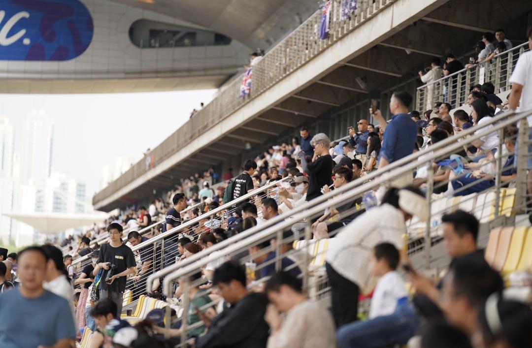 FE電動(dòng)方程式比賽上海站完美收官,保時(shí)捷車隊(duì)達(dá)科斯塔“逆襲”奪冠