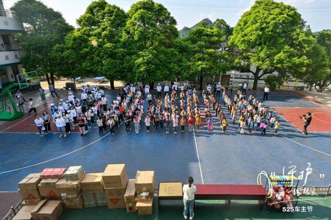 沃爾沃汽車525車主節狂歡進行時,線下門店AED設備全面到位!