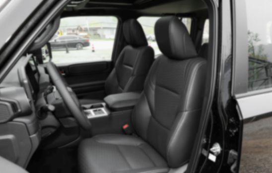 一小時訂單破5000臺?但內飾全是大塑料,神車普拉多還有戲嗎