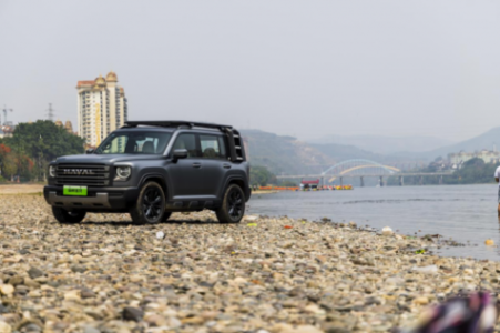 濕滑路面安心隨性,2024款哈弗猛龍解決雨季出行“困難癥”