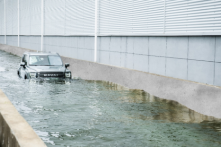 濕滑路面安心隨性,2024款哈弗猛龍解決雨季出行“困難癥”