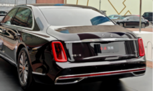 中國(guó)人自己的“賓利”、“勞斯萊斯”!紅旗國(guó)雅實(shí)車(chē)到店,或售110萬(wàn)起