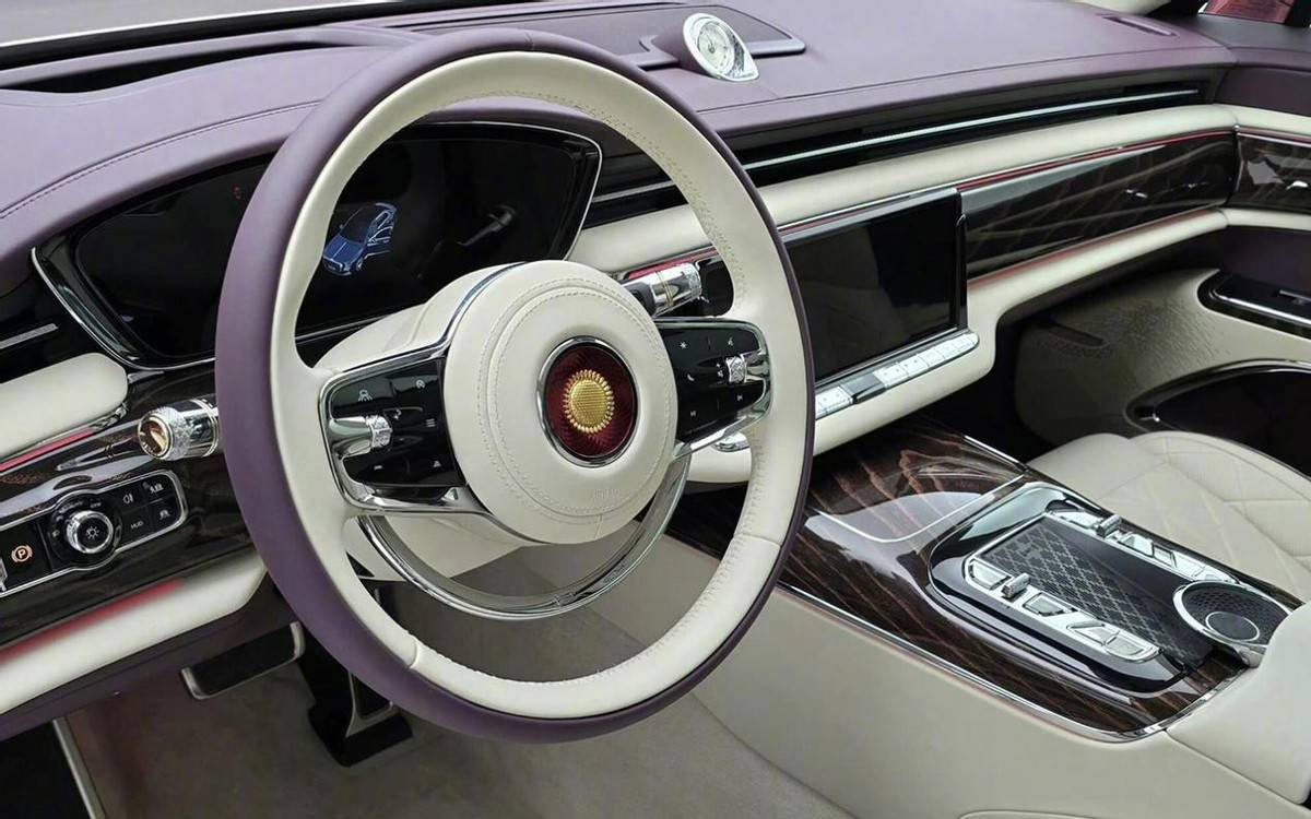 中國(guó)人自己的“賓利”、“勞斯萊斯”!紅旗國(guó)雅實(shí)車(chē)到店,或售110萬(wàn)起