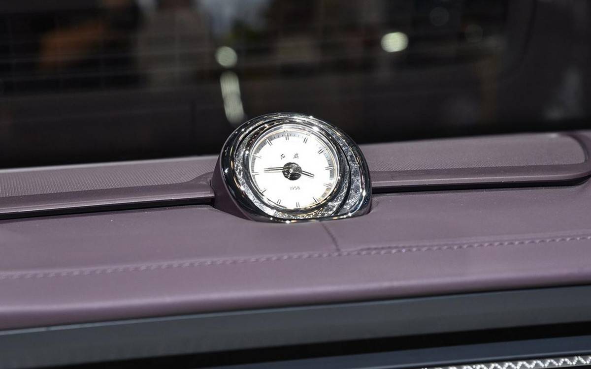 中國(guó)人自己的“賓利”、“勞斯萊斯”!紅旗國(guó)雅實(shí)車(chē)到店,或售110萬(wàn)起