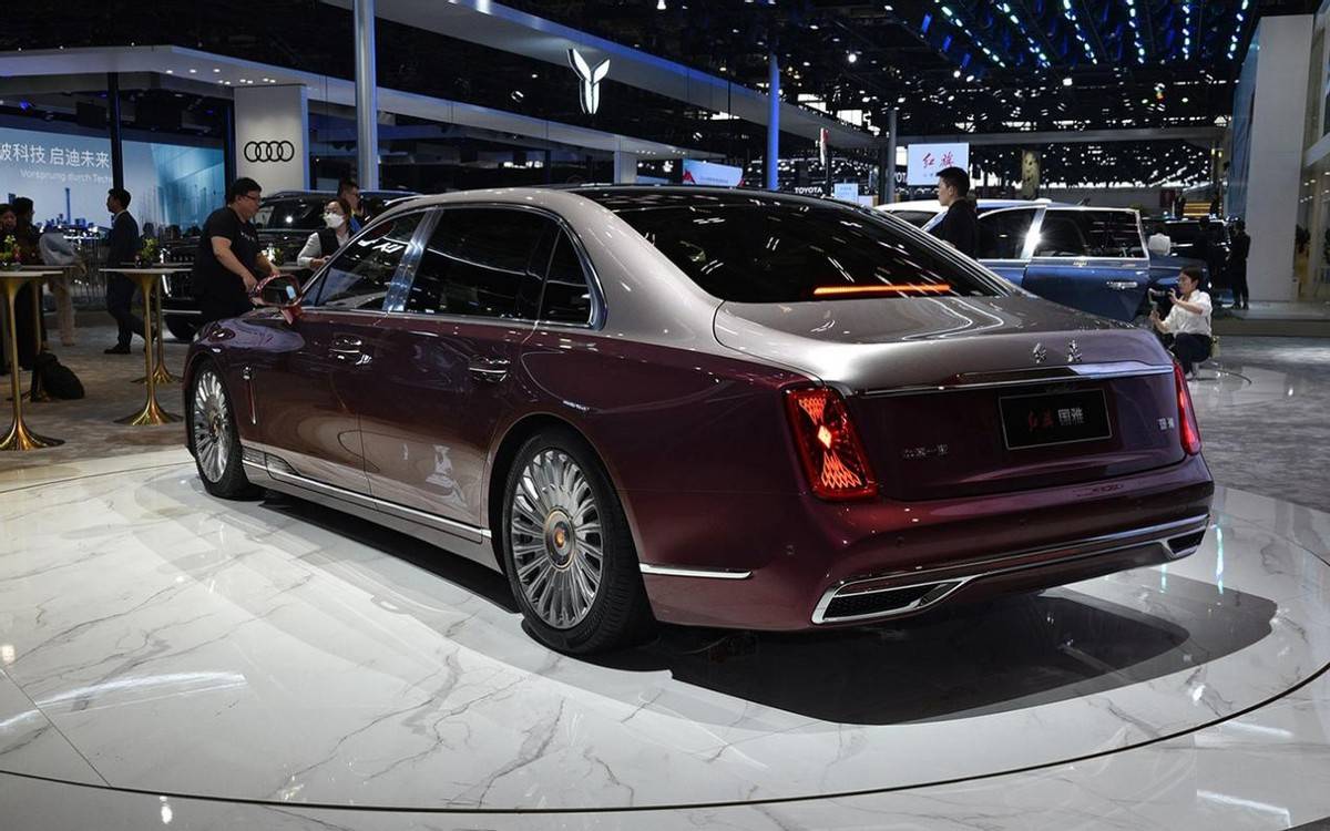 中國(guó)人自己的“賓利”、“勞斯萊斯”!紅旗國(guó)雅實(shí)車(chē)到店,或售110萬(wàn)起