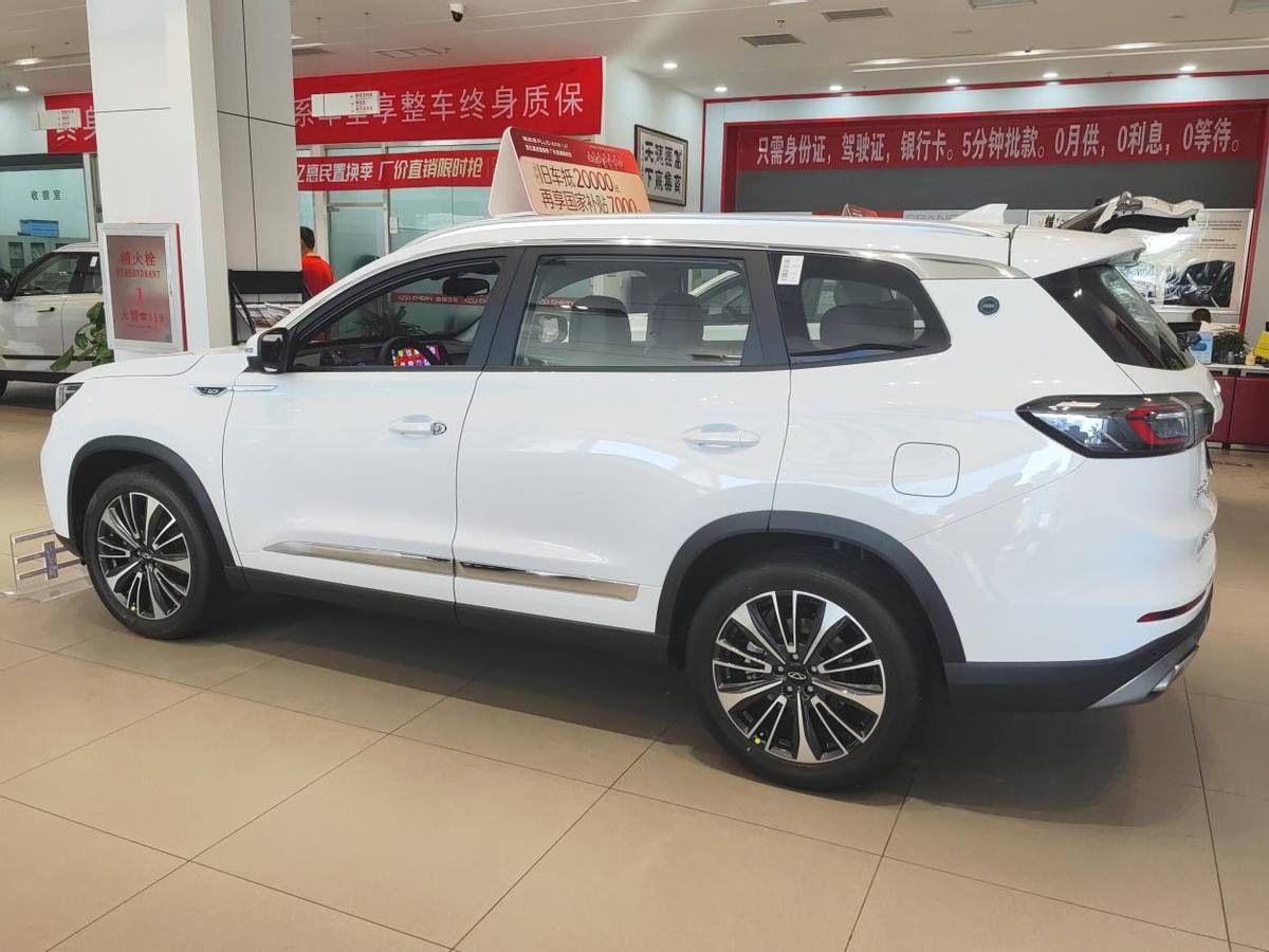 探店實拍瑞虎8PLUS冠軍版 “豪裝”硬實力