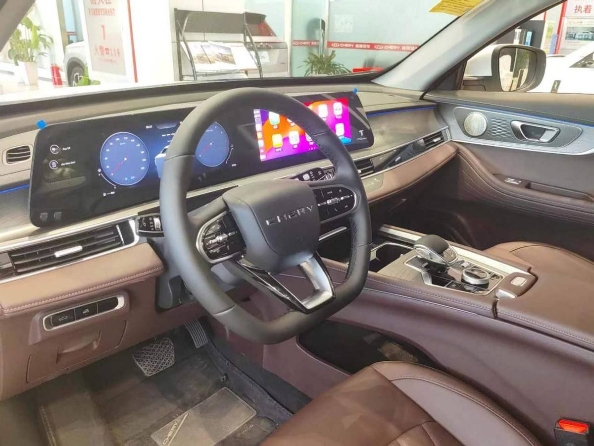 探店實拍瑞虎8PLUS冠軍版 “豪裝”硬實力