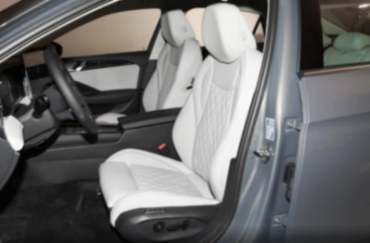 大眾又發力了,下個月將上市全新一代邁騰,買車的可以再等等了