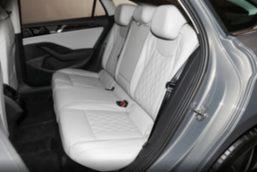 大眾又發力了,下個月將上市全新一代邁騰,買車的可以再等等了