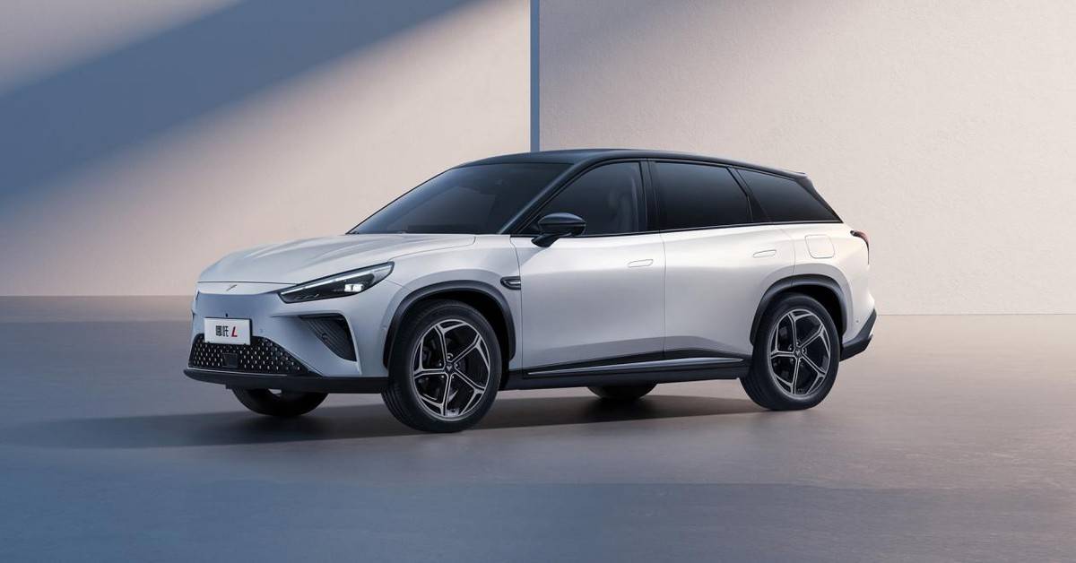 配置不增價格見漲!哪吒汽車三款車型推出尊享版 最高上調4.2萬元