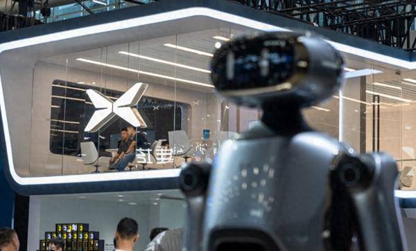 OPPO高管加盟小鵬汽車!數(shù)碼圈和汽車圈融合成趨勢(shì)?