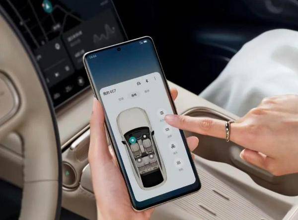 OPPO高管加盟小鵬汽車!數(shù)碼圈和汽車圈融合成趨勢(shì)?