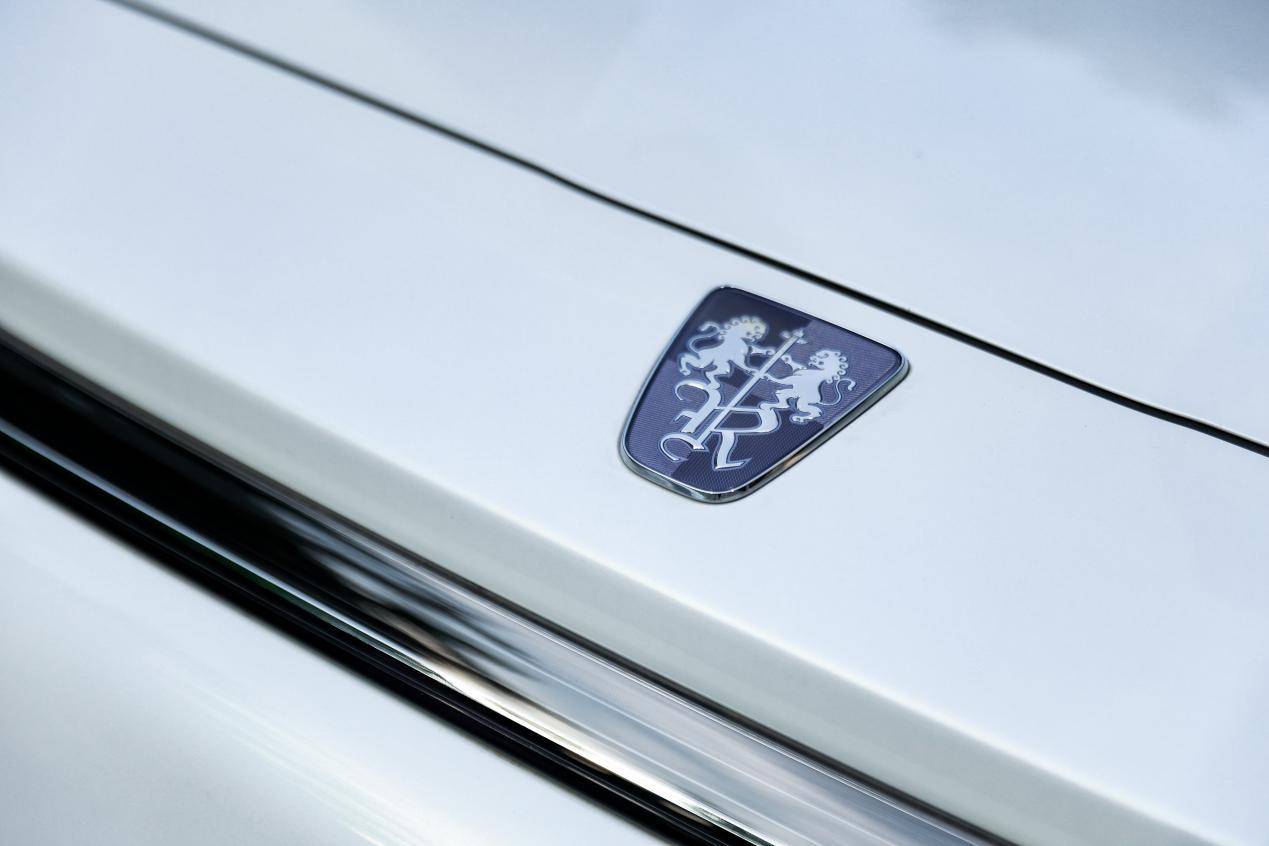 自主品牌“國家隊”榮威出手!DMH超級混動技術到底強在哪?